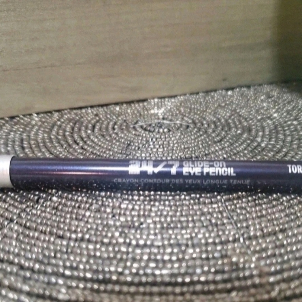 NEW Urban Decay ~TORNADO~ 24/7 Glide-on Eye Pencil